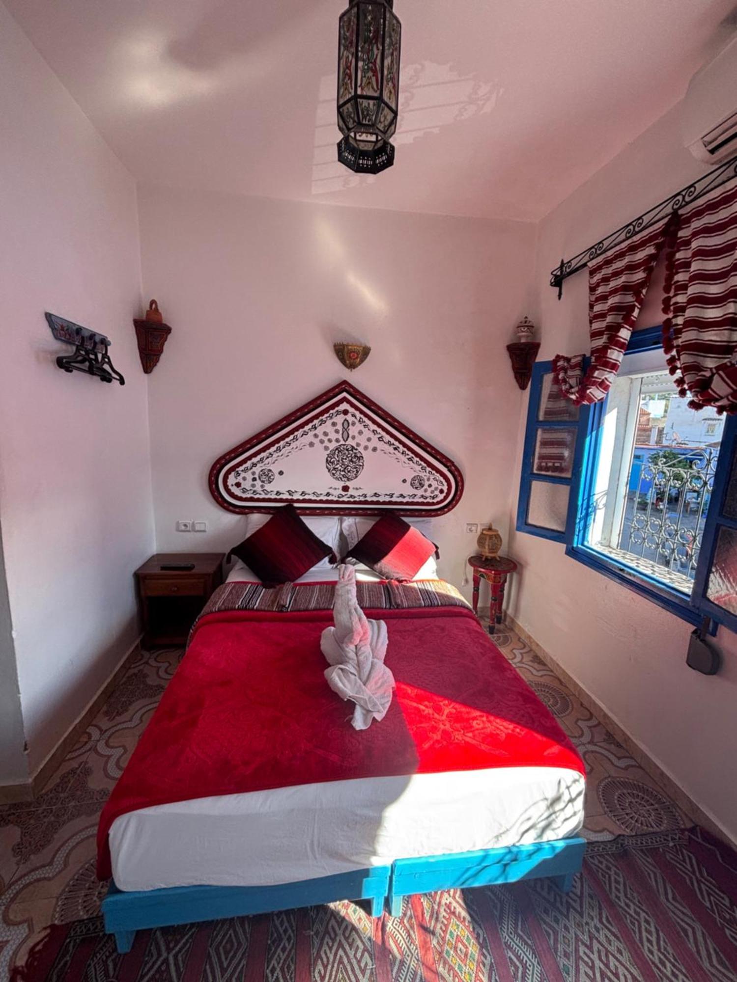 Hotel Sakura Chefchaouen Exteriör bild
