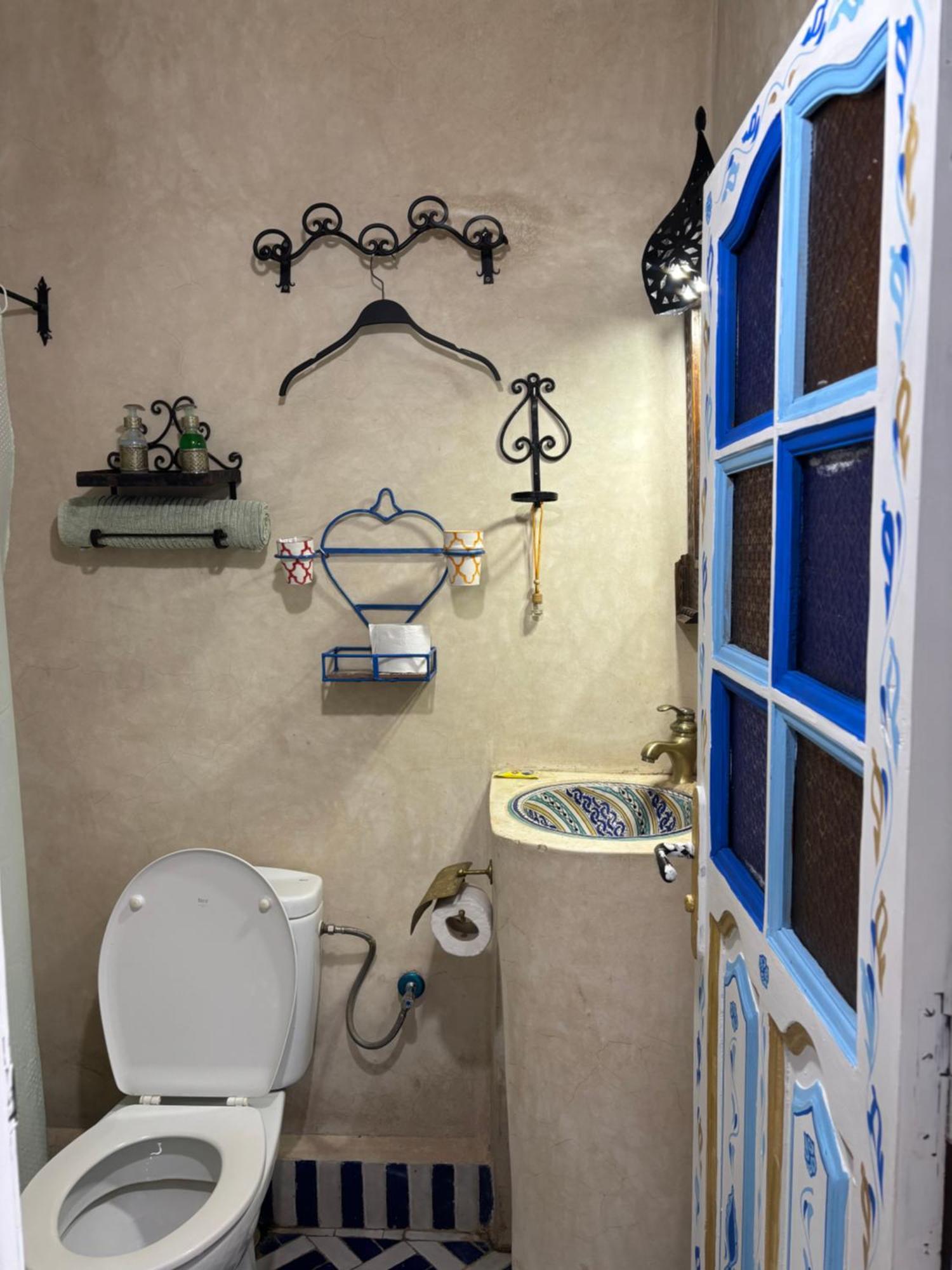 Hotel Sakura Chefchaouen Exteriör bild