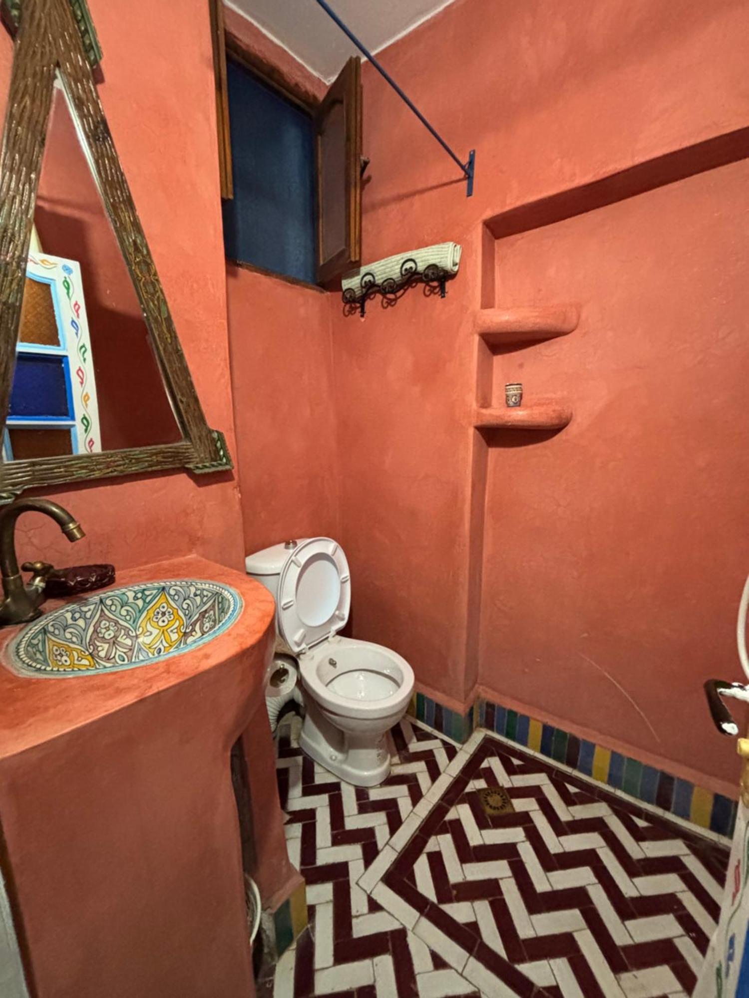Hotel Sakura Chefchaouen Exteriör bild